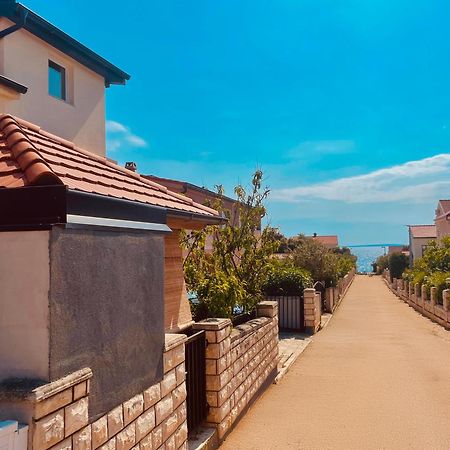 Apartmani Trupeljak Mandre Luaran gambar