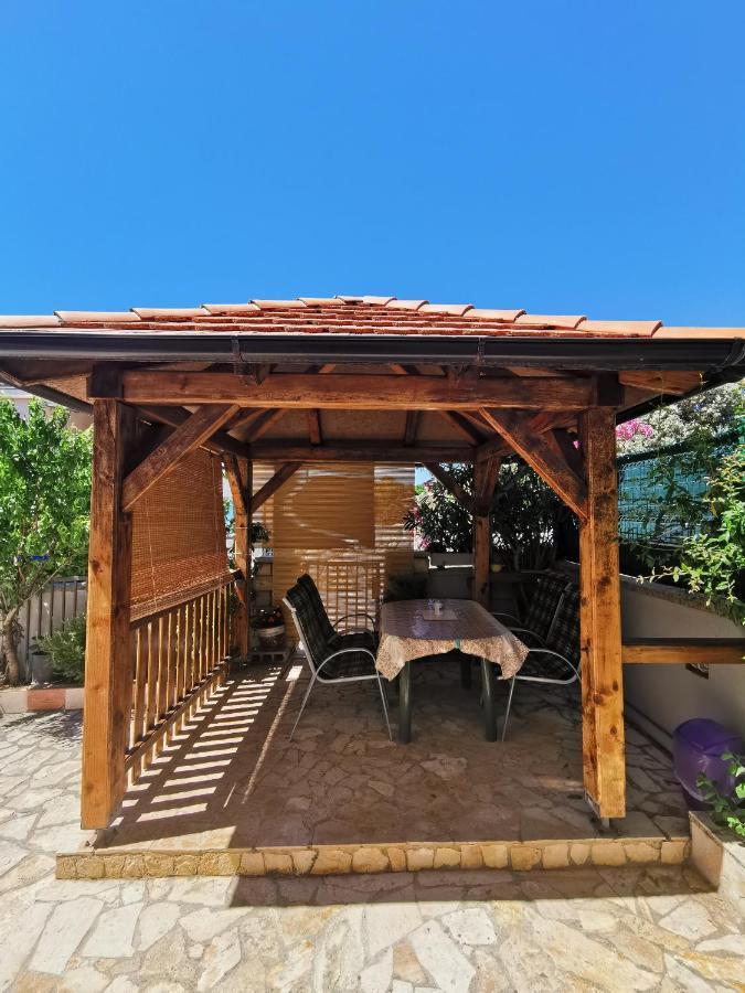Apartmani Trupeljak Mandre Luaran gambar