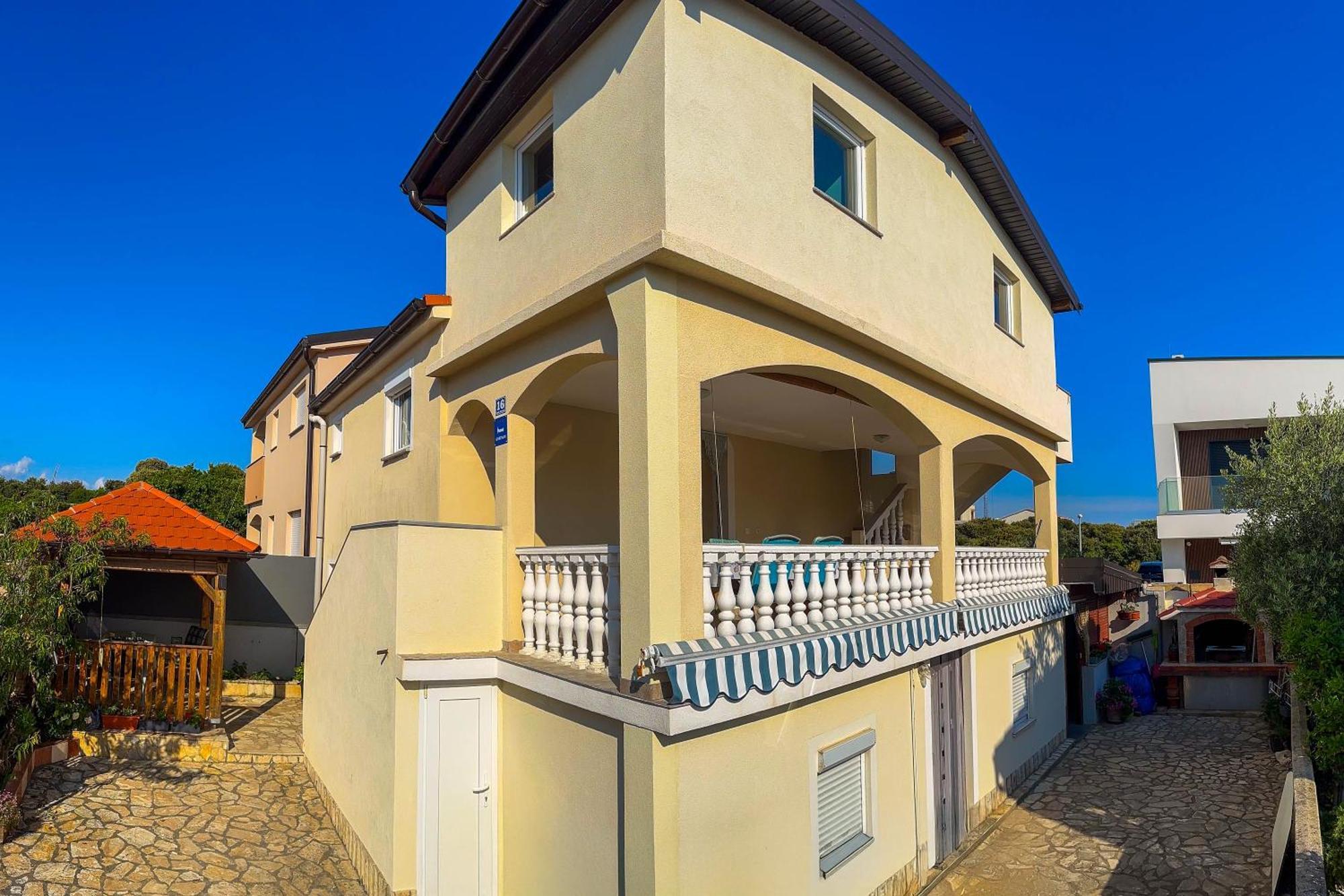 Apartmani Trupeljak Mandre Luaran gambar