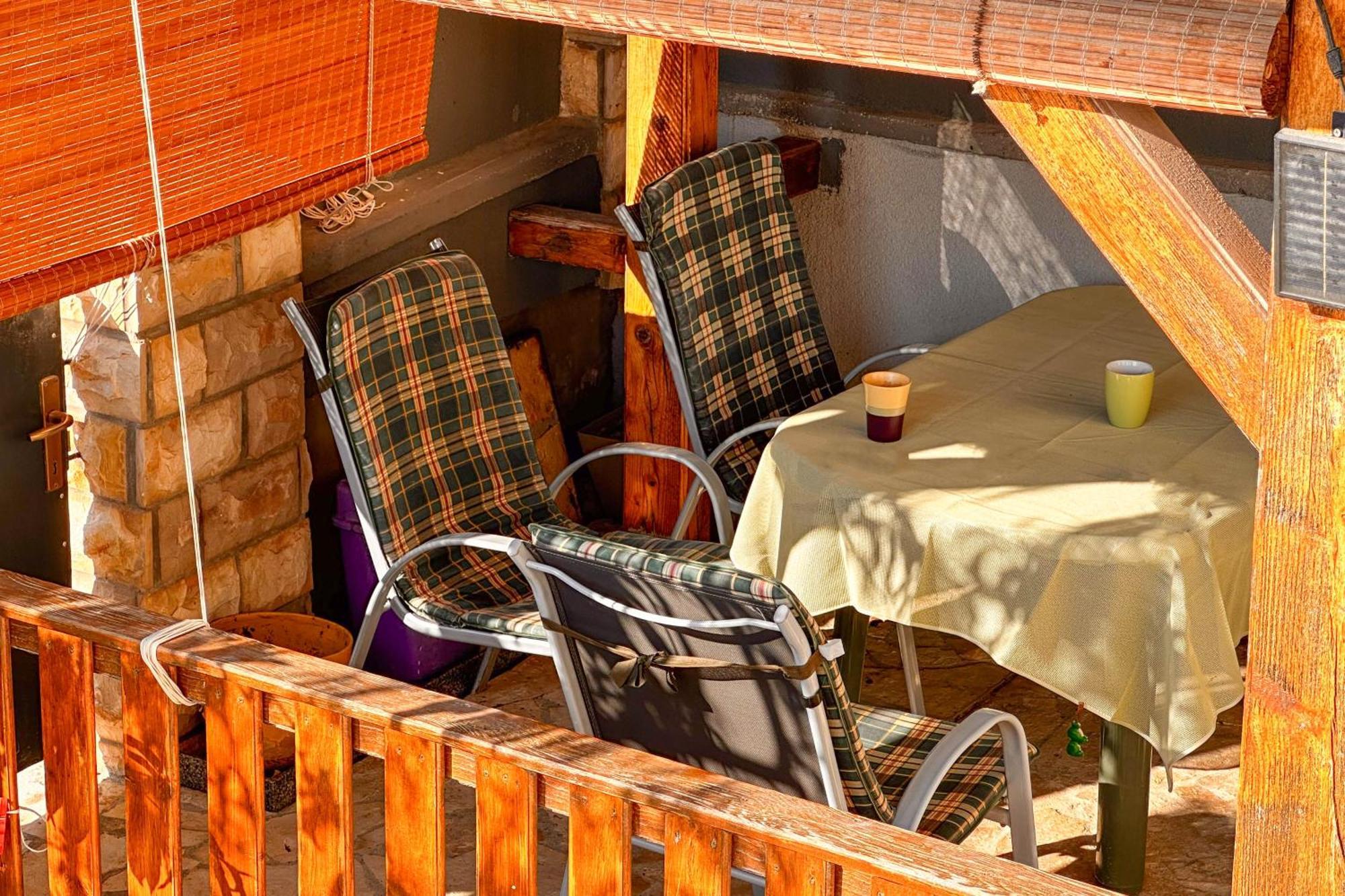 Apartmani Trupeljak Mandre Luaran gambar