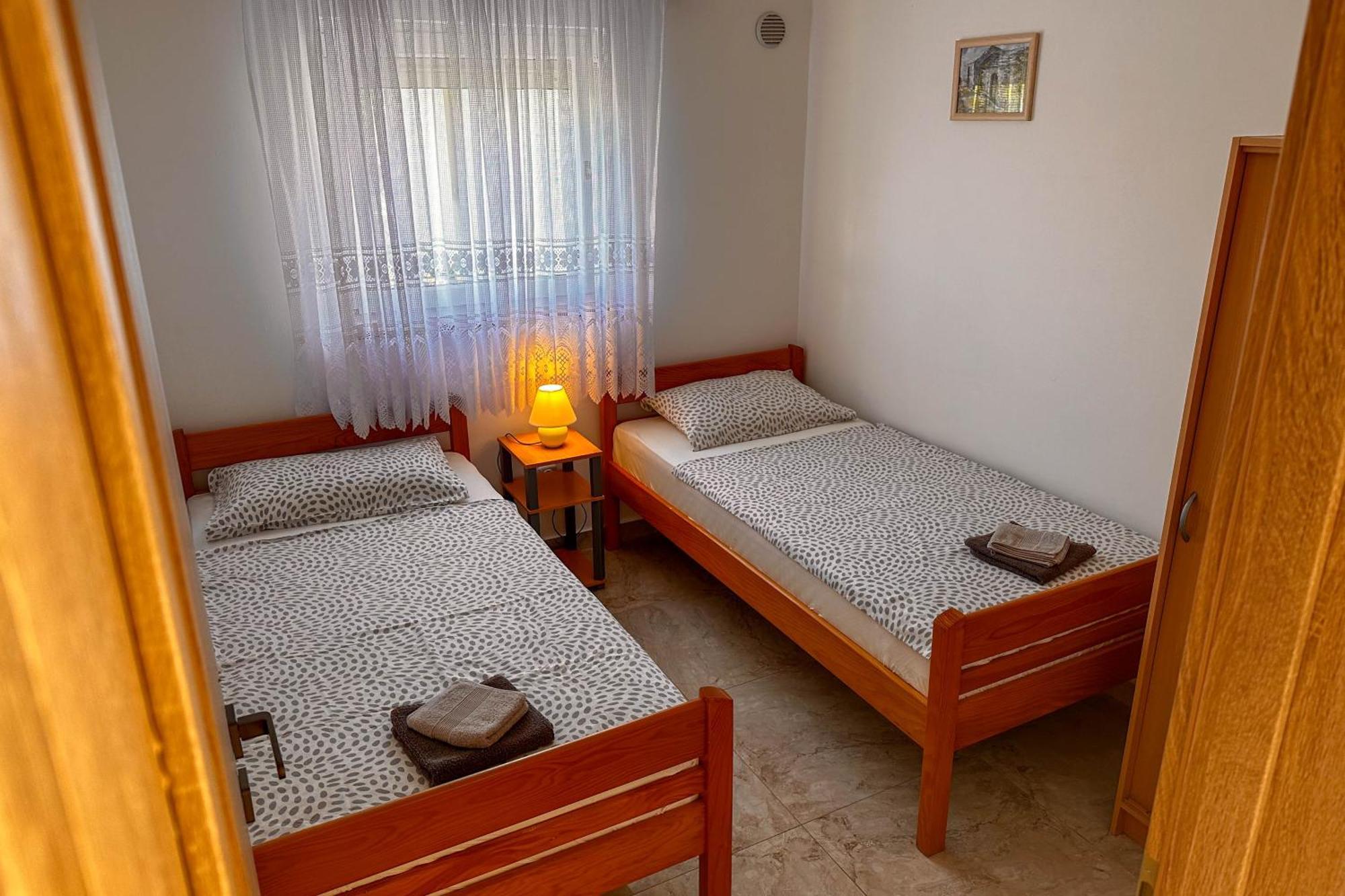 Apartmani Trupeljak Mandre Bilik gambar